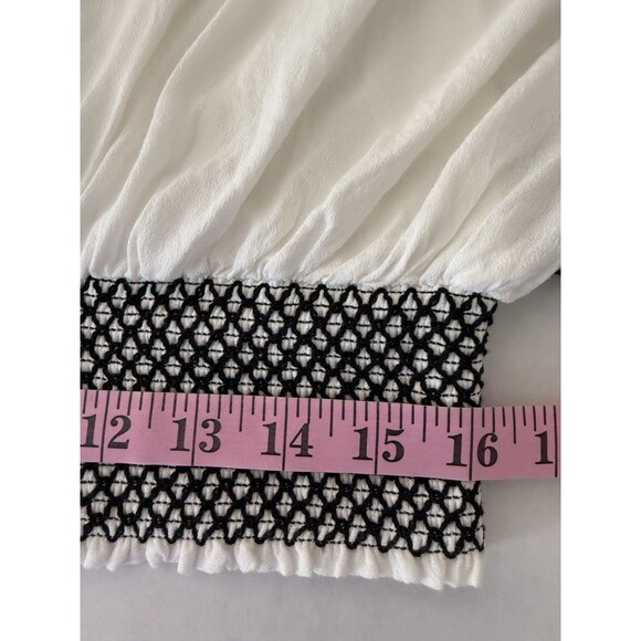 Democracy Womens Embroidered Dolman Sleeve Top Ivory/Black w/ attached Tank Sz L - Picture 9 of 13